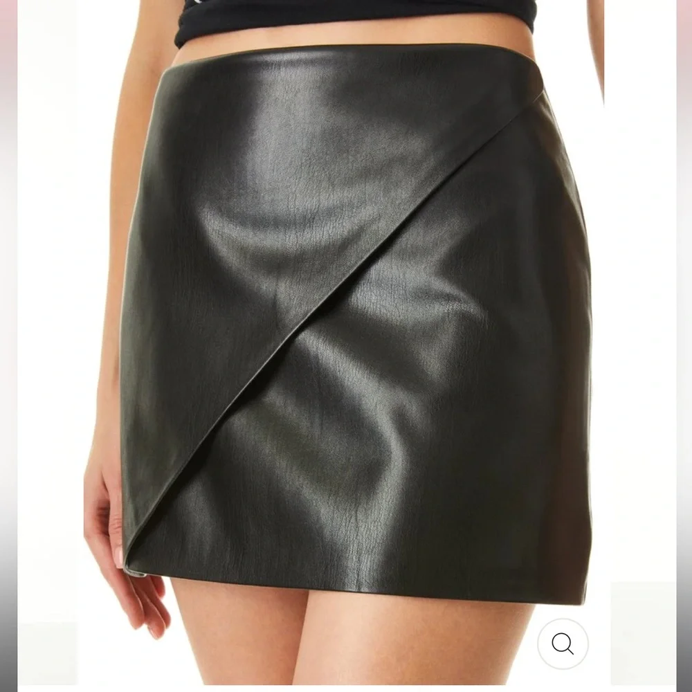 Alice & Olivia Dasia Vegan Leather wrap miniskirt - Picture 1 of 6